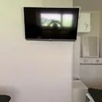 Haakestrasse 1j *
